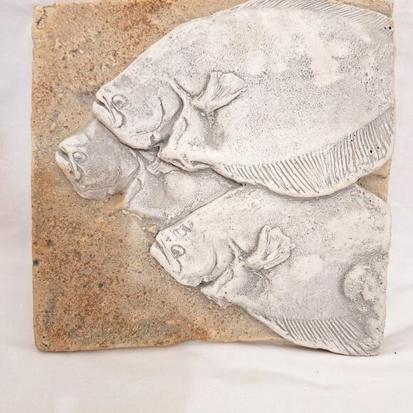 Hayes Parker Fish Stonecast Dimensional Wall Art Hanging Tile 1987 - Picture 1 of 5